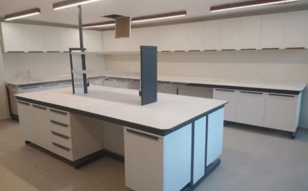 Лабораторная мебель-8